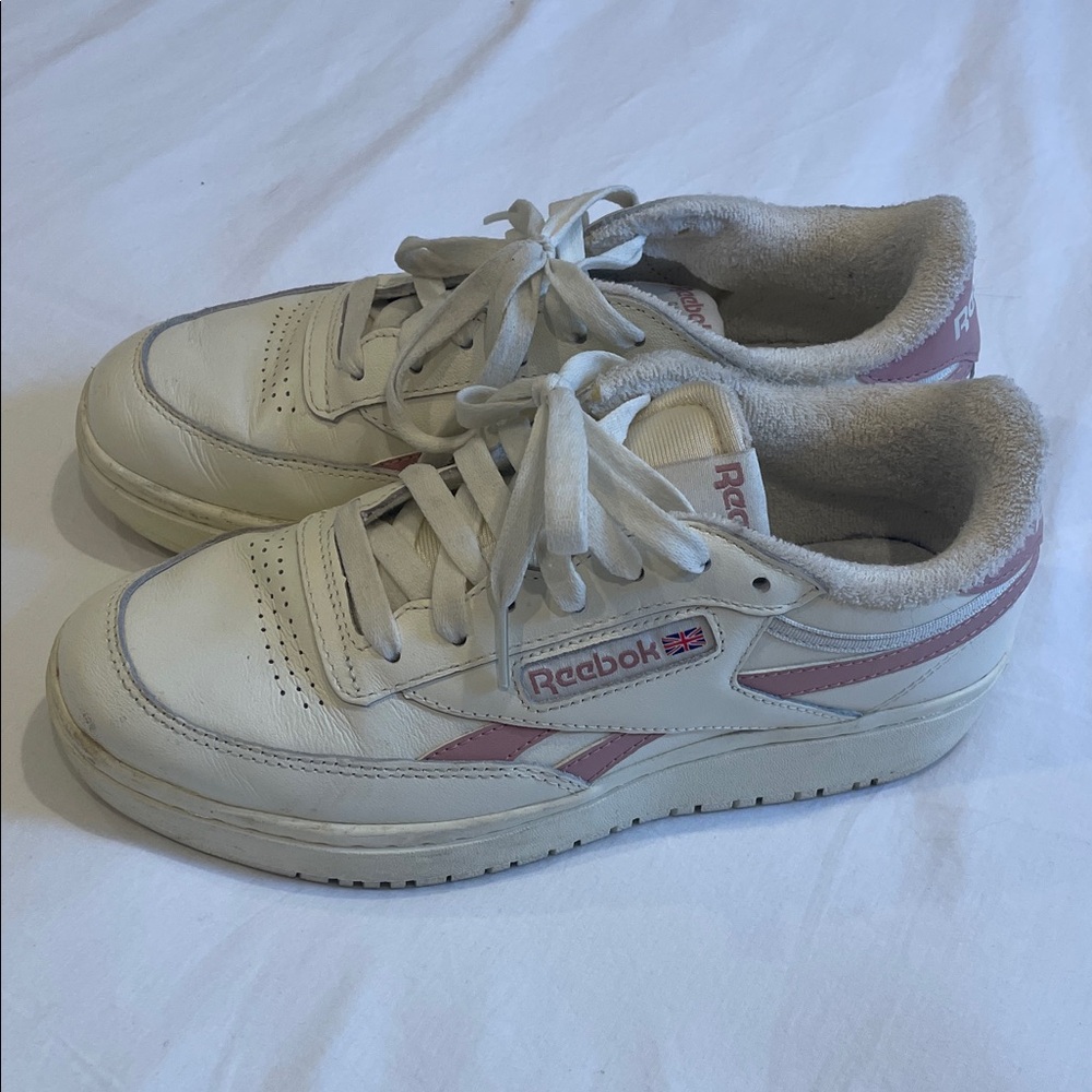 Reebok Sneakers - Cream and Pink
